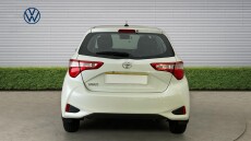 Toyota Yaris 1.5 VVT-i Icon Tech 5dr Petrol Hatchback